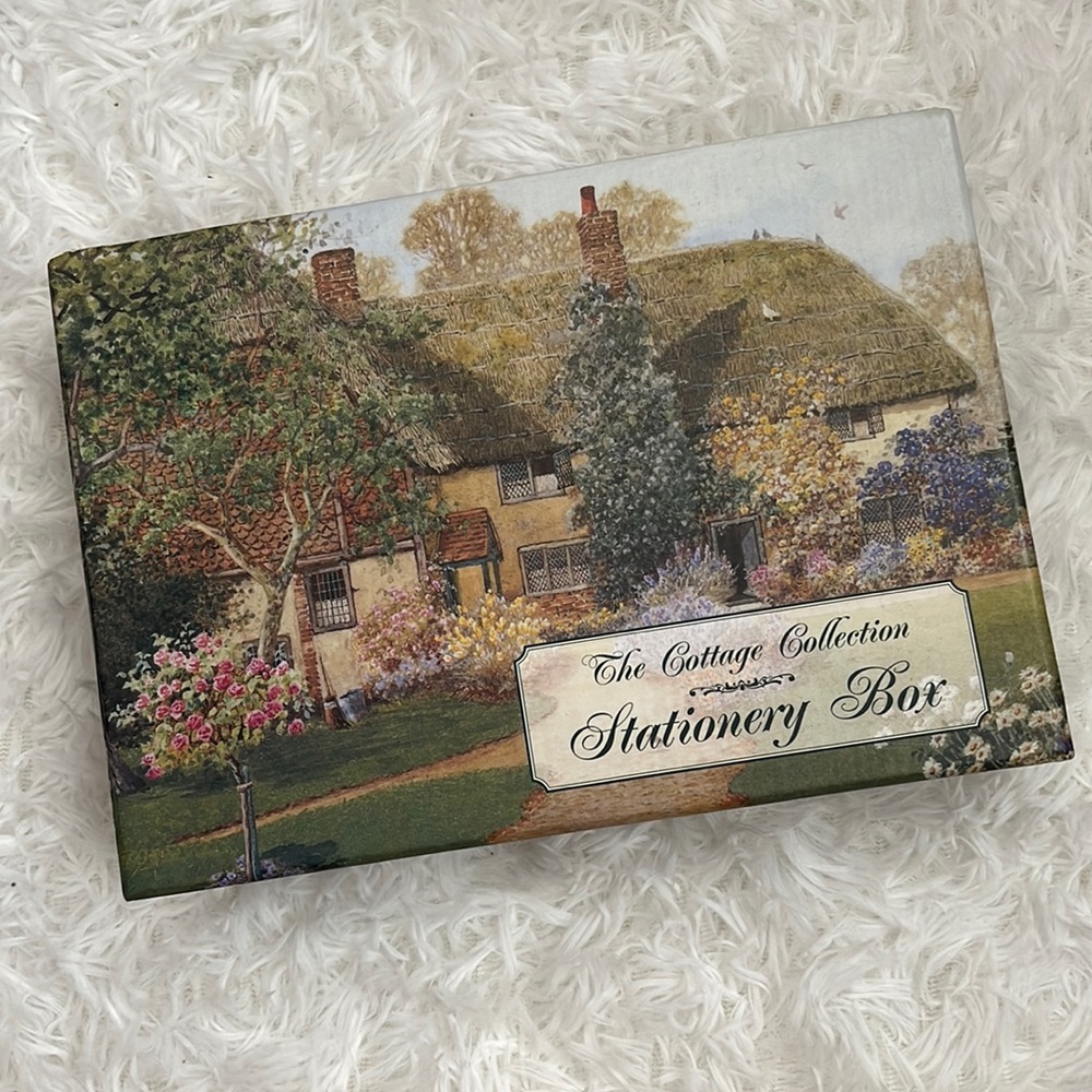 Vintage 1997 Robert Frederick Stationery Box "The Cottage Collection"